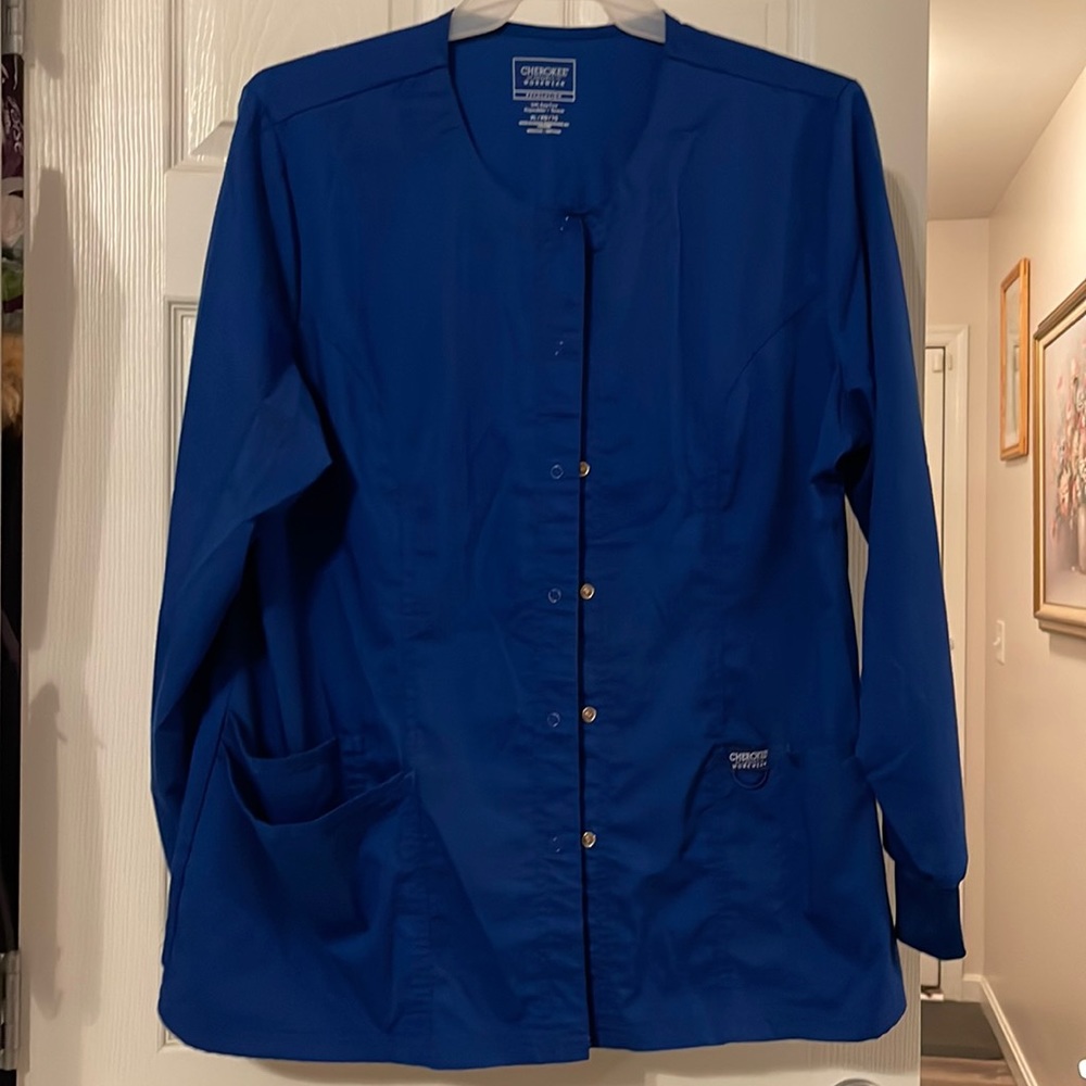 Cherokee Workwear medical office Scrub Jacket size XL  color is Galaxy Blue
